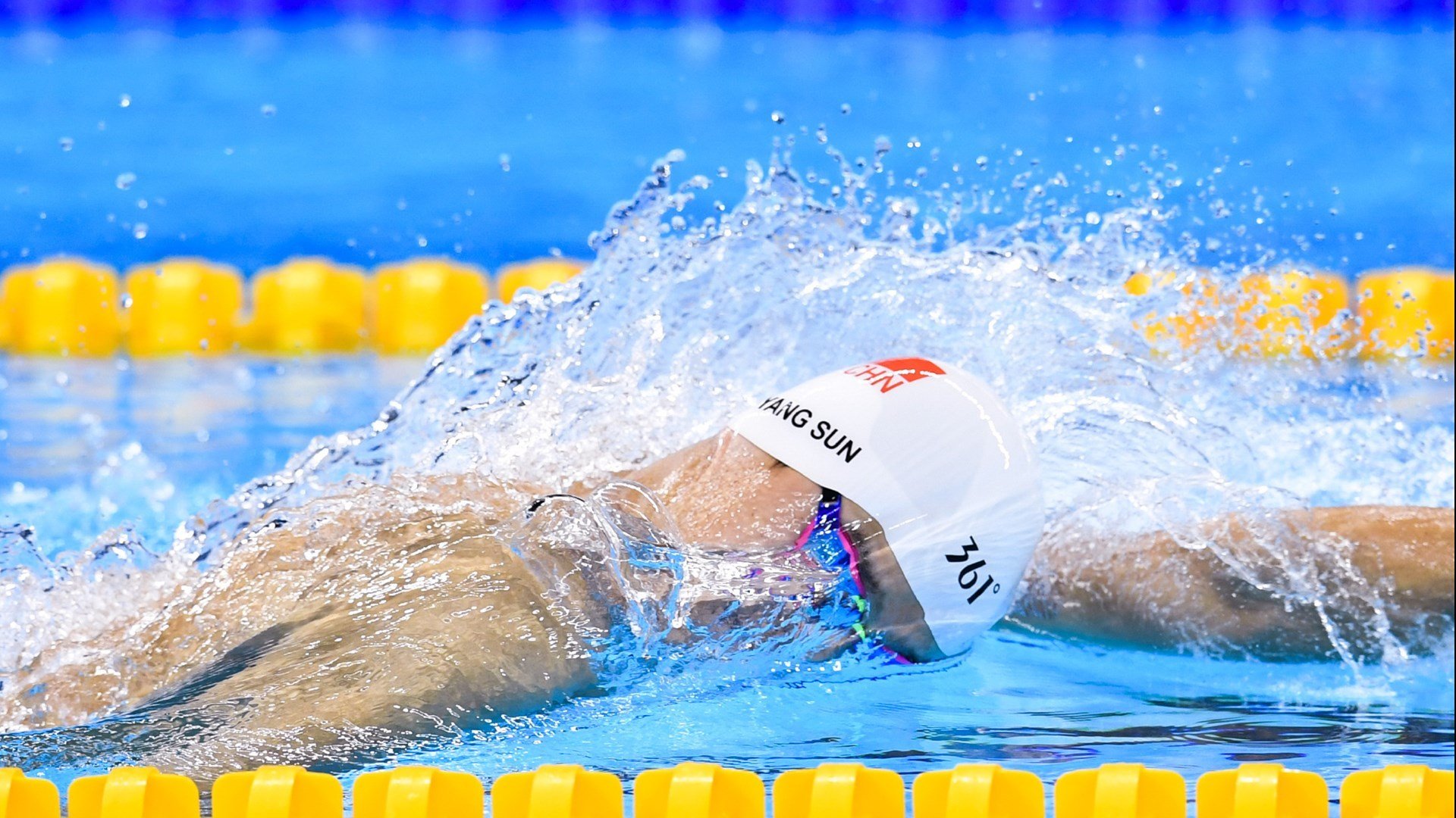 杰克·阿莱克西100米自由泳决赛技术细腻，埃里克自由泳100米